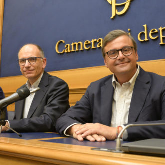 Copertina di I tormenti dei big dopo l’accordo Pd-Azione: il Fatto del 4 agosto