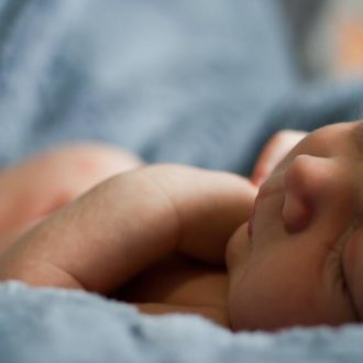 Copertina di Stereotipi e tabù: viaggio tra i “mestieri da femmina”