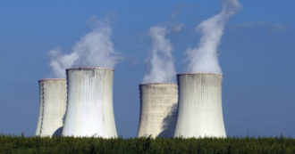 Centrali nucleari francesi in difficoltà a causa della temperatura dei fiumi. Preoccupazioni anche per il Reno, ormai quasi non navigabile