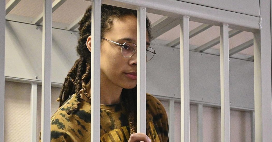 Russia, “la star del basket Brittney Griner portata in una colonia penale in Mordovia”
