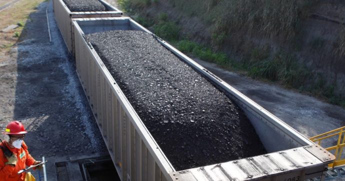 Uniper: “Con la secca del Reno rischio di fermo delle centrali a carbone”. E Berlino deve risparmiare 10 miliardi di metri cubi di gas