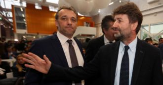 Copertina di Calenda, la missione inutile di Richetti al lido e i dem giù dal pero