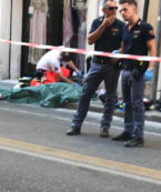 Copertina di Pisa, parrucchiere 30enne ucciso: Fermato l’aggressore