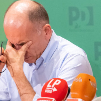 Copertina di Letta-Calenda, chi ha voluto la rottura (in casa Pd): il Fatto del 9 agosto