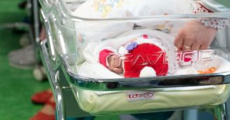Copertina di Portogallo, nasce il primo bambino concepito tramite fecondazione post mortem: la pratica è stata ammessa grazie all’impegno della madre