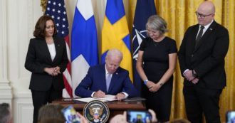 Ukraine, Biden signs the treaty approving the entry of Sweden and Finland into NATO