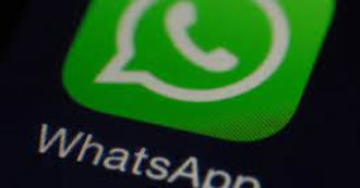 Copertina di Whatsapp introduce nuove funzioni: dall’uscire in incognito dai gruppi al blocco degli screenshot, ecco di cosa si tratta