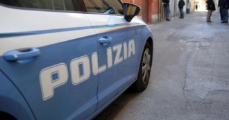 Copertina di Professore picchiato a Bari, arrestato il padre della studentessa che aveva ricevuto una nota