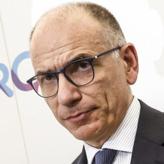 Copertina di Pd, dove te lo piazzo il leader: il Fatto dell’11 agosto