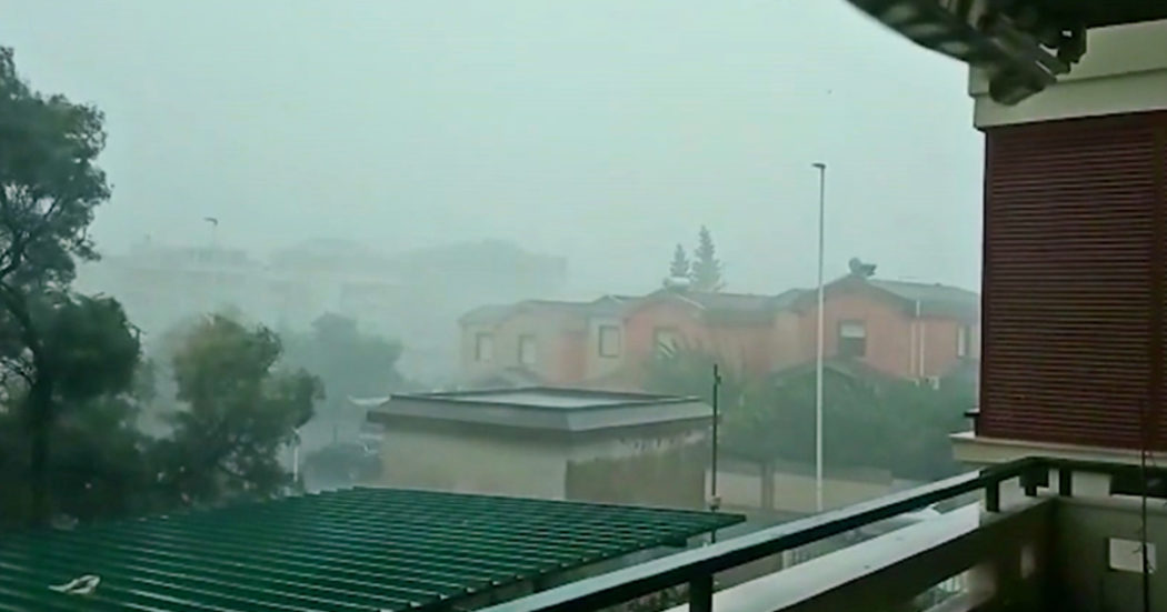 Nubifragio su Cagliari, raffiche di vento e forte pioggia: le strade si trasformano in fiumi – Video