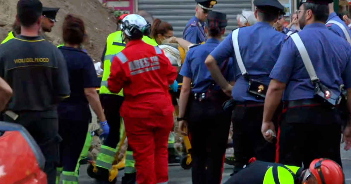 Roma, in salvo l’uomo intrappolato nel tunnel: gli applausi ai soccorritori – Video