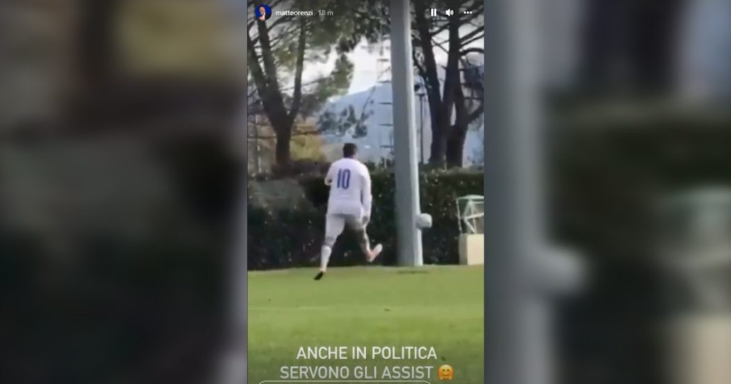 Azione-Iv, Renzi per annunciare l’accordo con Calenda pubblica un video di se stesso che gioca a calcio: “Anche in politica servono gli assist”