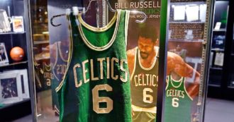 Copertina di L’omaggio senza precedenti a Bill Russell: in Nba nessuno potrà più indossare la maglia numero 6