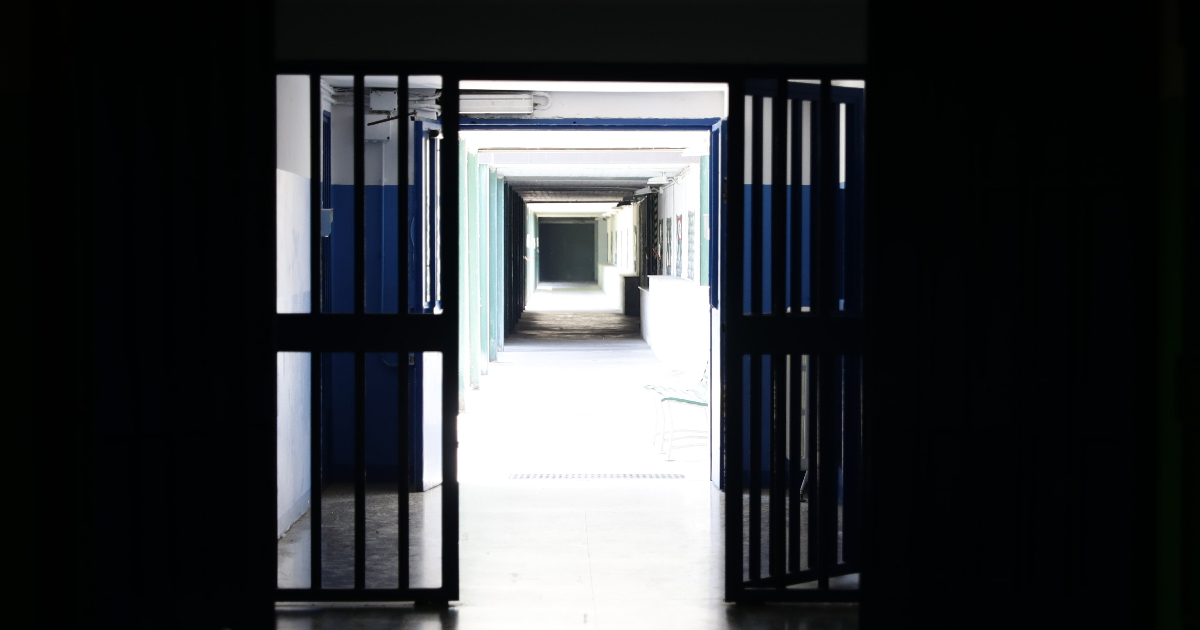 Benevento, due 21enni evadono dal carcere minorile. Il sindacalista: “Mentre impazza Mare fuori, la realtà ci racconta di detenuti fuori”