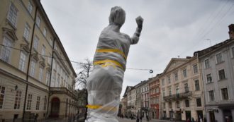 Copertina di “Mosca vuole distruggere la cultura ucraina”. Un progetto per mappare e ricostruire le opere d’arte distrutte dai russi