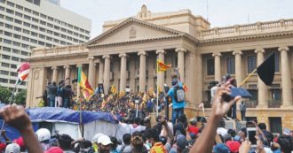 Copertina di Guerra e carovita spingono al default i Paesi emergenti