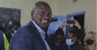 Copertina di Kenya, William Ruto è il nuovo presidente eletto. Scoppia il caos: proteste e lanci di sedie. “Voto opaco”