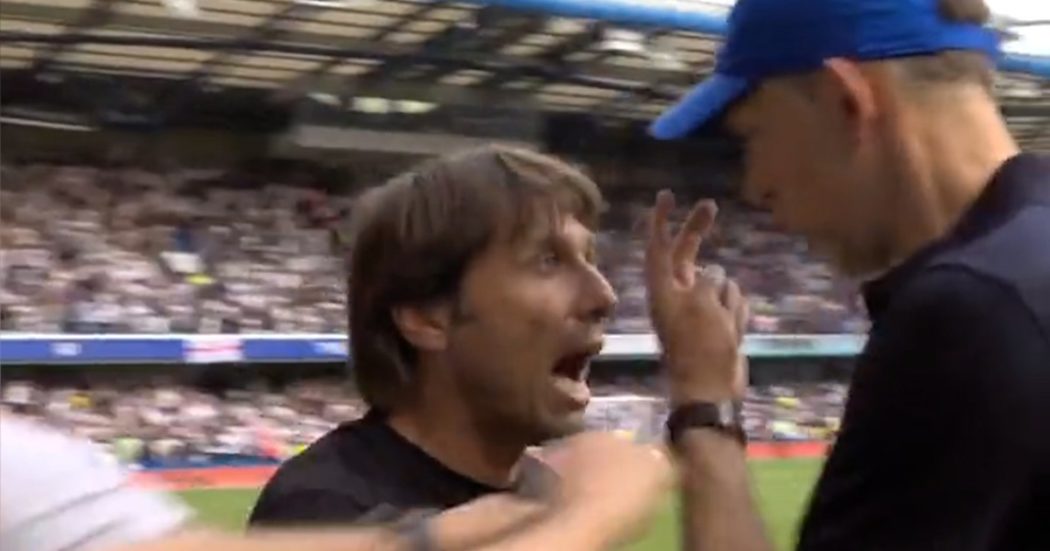 Scintille tra Antonio Conte e Thomas Tuchel alla fine del derby tra Chelsea e Tottenham (2-2). Rosso diretto per entrambi