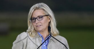 Copertina di Usa, Liz Cheney (sconfitta in Wyoming) punta alla Casa Bianca. E lancerà un’organizzazione contro la rielezione di Trump