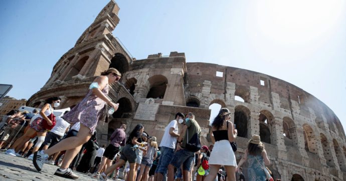 Copertina di Colosseo senza biglietteria: tassa di 2 sul ticket 