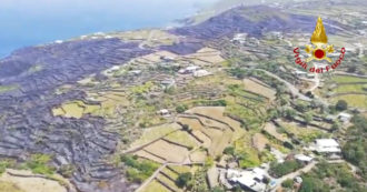 Copertina di Incendio a Pantelleria, ecco come si presenta la parte dell’isola distrutta dalle fiamme il giorno dopo: il video dall’elicottero