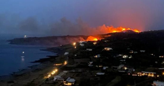 Copertina di Pantelleria a fuoco. Wwf: “Sicilia a rischio deserto”