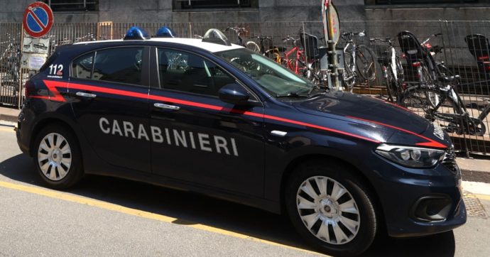 Cremona, Suv parcheggiato senza freno a mano: coppia investita. Morta la moglie