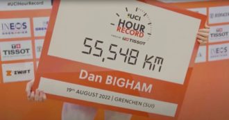 Copertina di Il collaudatore che prova la bici e polverizza il record dell’ora