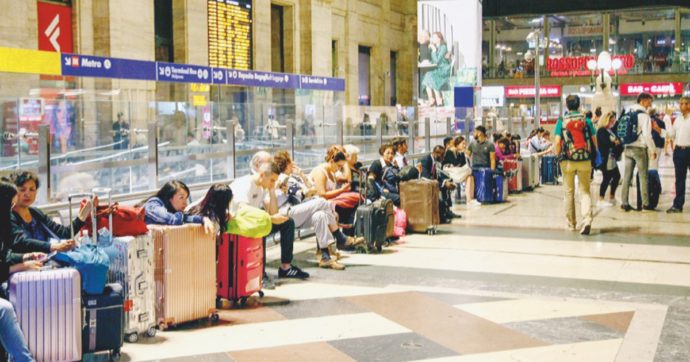 Guasto alla linea elettrica a Milano Centrale: treni con ritardi fino a 120 minuti e cancellazioni