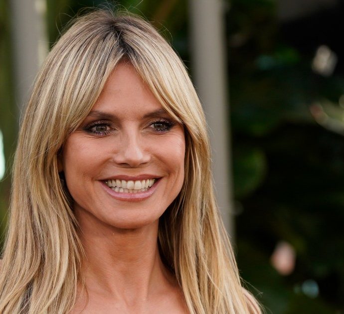 Heidi Klum: “Mi vesto come a 20 anni e metterò la minigonna anche a 80”