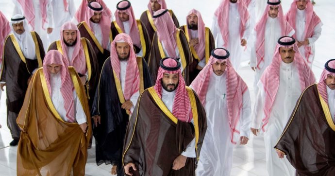 Arabia Saudita. MBS: i nemici del regno scovati con una app