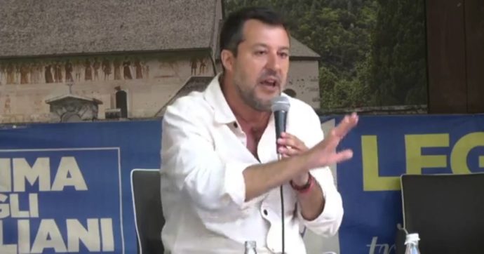 Salvini: “Togliamo per 6 mesi il reddito di cittadinanza a chi può lavorare per recuperare 1 miliardo con cui finanziare quota 102”