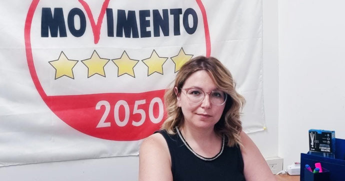 Manzo, salta la candidatura della grillina che flirtava con i forzisti in Campania