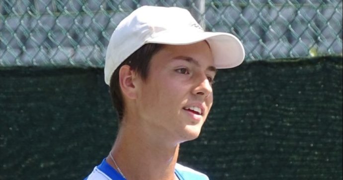 Morto in un incidente stradale Simone De Luigi, giovane promessa del tennis: un mese fa aveva giocato in Coppa Davis