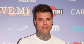 Copertina di Fedez si sfoga: “Dicono che quando ti ammali di cancro scopri il senso della vita ma col cazz*”