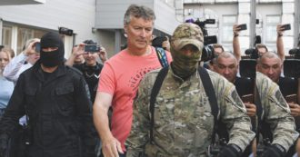 Copertina di Zelensky celebra l’Indipendenza. Mosca arresta l’ultimo oppositore