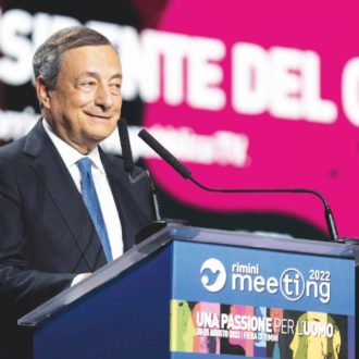 Copertina di Debito, lo scudo di Draghi non funziona: il Fatto di domani 26 agosto