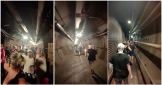 Copertina di Treno fermo nell’Eurotunnel sotto la Manica, decine di persone bloccate per ore: evacuate da una galleria di emergenza – Video