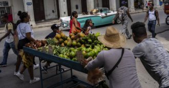 Copertina di Cuba, il governo apre agli investitori stranieri i settori del commercio all’ingresso e al dettaglio. E’ la prima volta in 60 anni