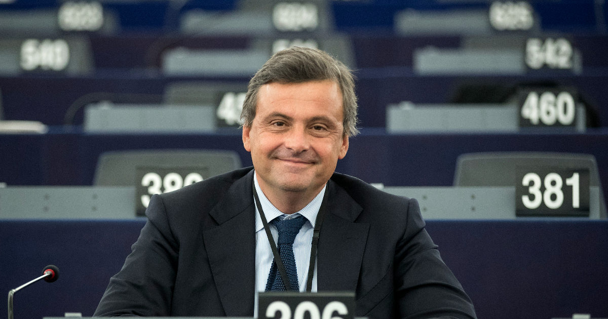 Europarlamento, un eletto su cinque prova il “salto” a Camera o Senato: tra loro c’è Calenda. Che in tre anni a Bruxelles non ha lasciato traccia