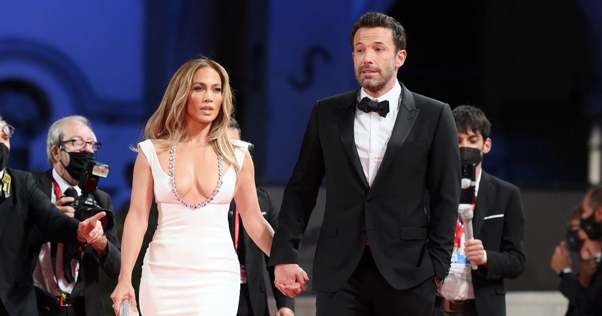 Jennifer Lopez e Ben Affleck in luna di miele a Como, ospiti di George Clooney dopo il secondo matrimonio
