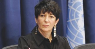 Copertina di “Suicidio, omicidio o disgrazia?”: Epstein e il rapporto con il padre di Ghislaine Maxwell, accusato di essere una spia israeliana e scomparso dal suo yatch in crociera a Tenerife