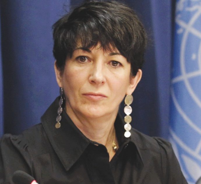 “Suicidio, omicidio o disgrazia?”: Epstein e il rapporto con il padre di Ghislaine Maxwell, accusato di essere una spia israeliana e scomparso dal suo yatch in crociera a Tenerife