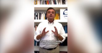 Copertina di Elezioni, Carlo Calenda debutta su Tik Tok: “Non so ballare, sembro un orso ubriaco. Ma posso parlarvi di politica”