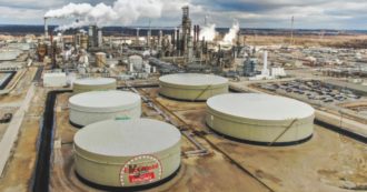 Copertina di Pure gli Usa  chiudono i rubinetti: “Diminuire  l’export del petrolio”