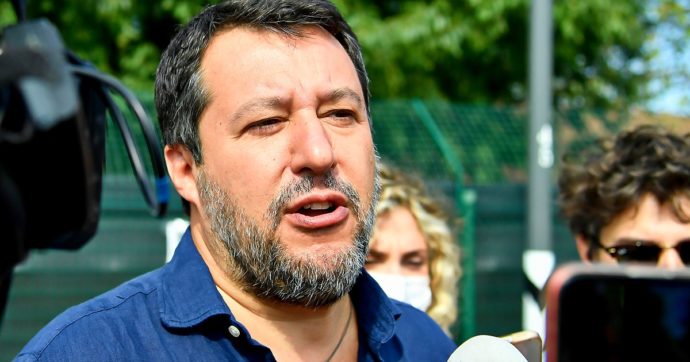Salvini insiste sul ritorno del servizio militare: “È molto utile”. Unarma: “Momento delicato, arruolare giovani impreparati è un rischio”