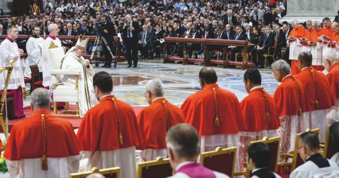 Il Papa crea 20 cardinali e blinda il conclave: “Miopia umana non riapra la guerra fredda”