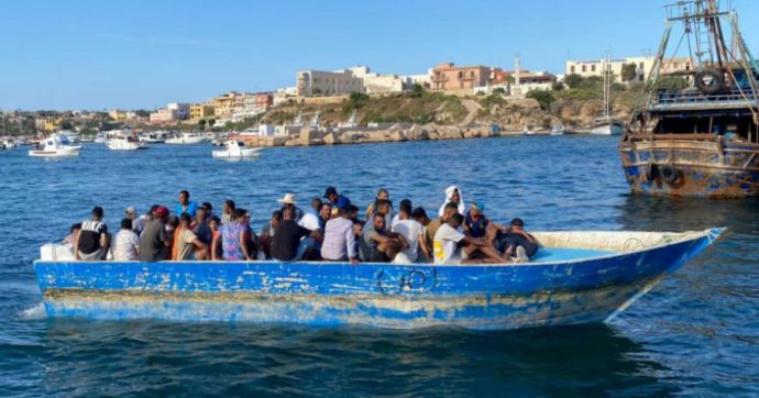 Lampedusa, a nove anni dalla strage c’è ancora chi soffia sul vento dei ‘migranti come problema’