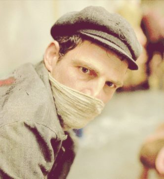 Copertina di “Son of Saul”, senza mediazioni fino ai confini dell’orrore