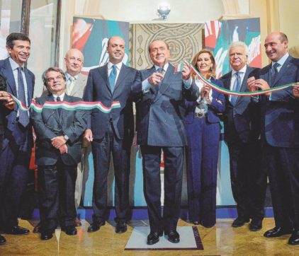 Non c’è più un euro, Forza Italia si rintana a Palazzo Grazioli